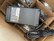 Fujitsu 19V 11.05A 筆電變壓器， 筆電電源供應器，筆電充電器 7.4 x 5.0mm 
