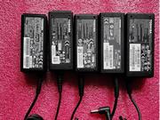 Toshiba 19V 2.37A 筆電變壓器， 筆電電源供應器，筆電充電器 5.5 x 2.5mm 