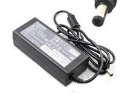 TOSHIBA 19V 3.16A 筆電變壓器， 筆電電源供應器，筆電充電器 5.5 x 2.5mm 