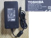 Toshiba 19V 4.2A 筆電變壓器， 筆電電源供應器，筆電充電器 5.5 x 2.1mm 
