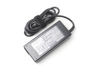 TOSHIBA 19V 6.32A 筆電變壓器， 筆電電源供應器，筆電充電器 5.5 x 2.5mm 
